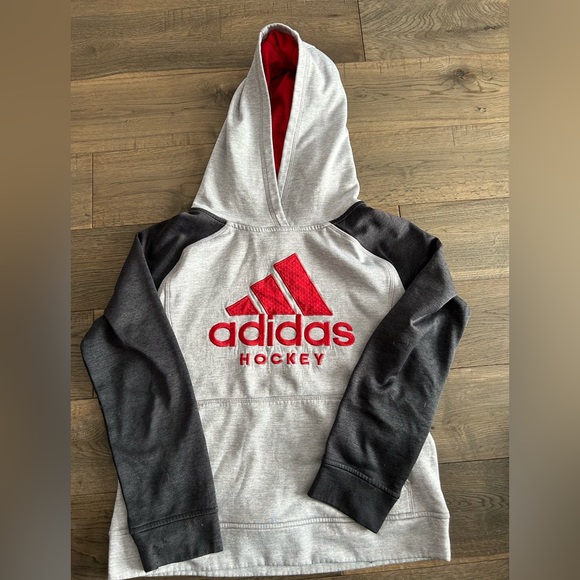 Adidas 🥅🏒 - Picture 1 of 6